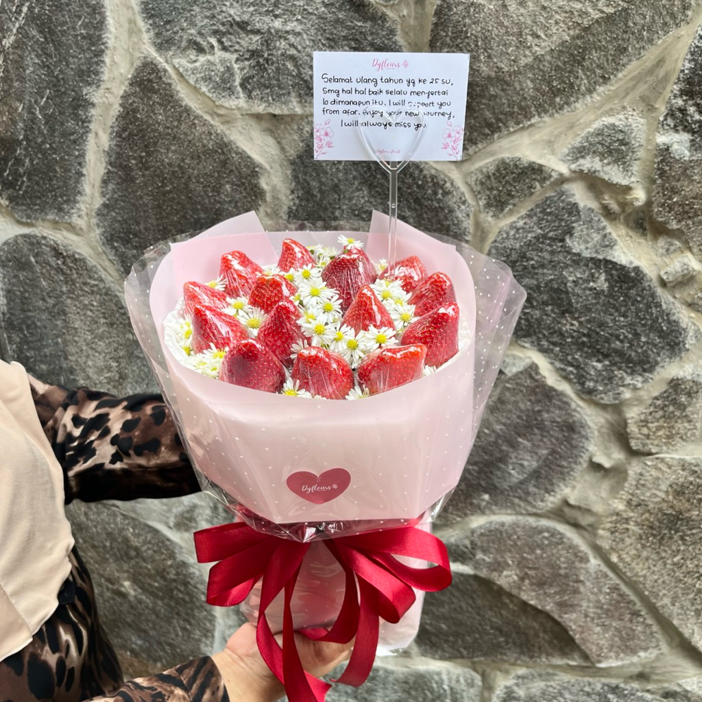

(Khusus Jogja) Bouquet Strawberry/Stroberi Fresh