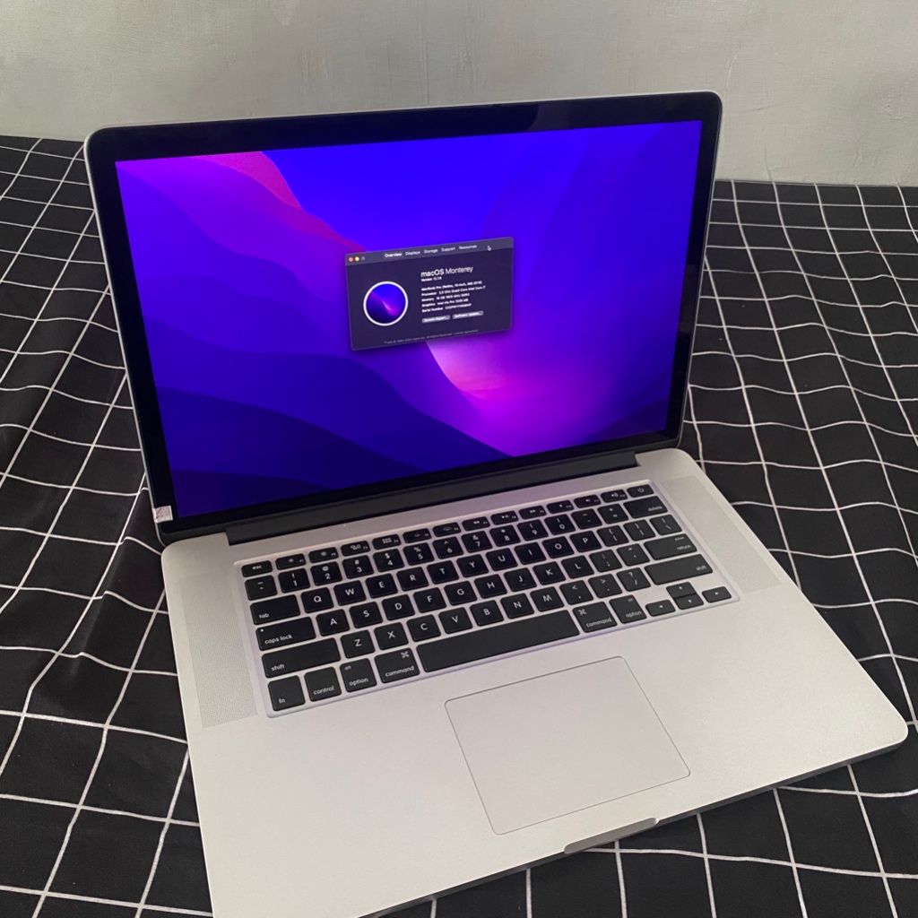 MacBook Pro 2015 Retina 15inch SSD 512gb Dual VGA