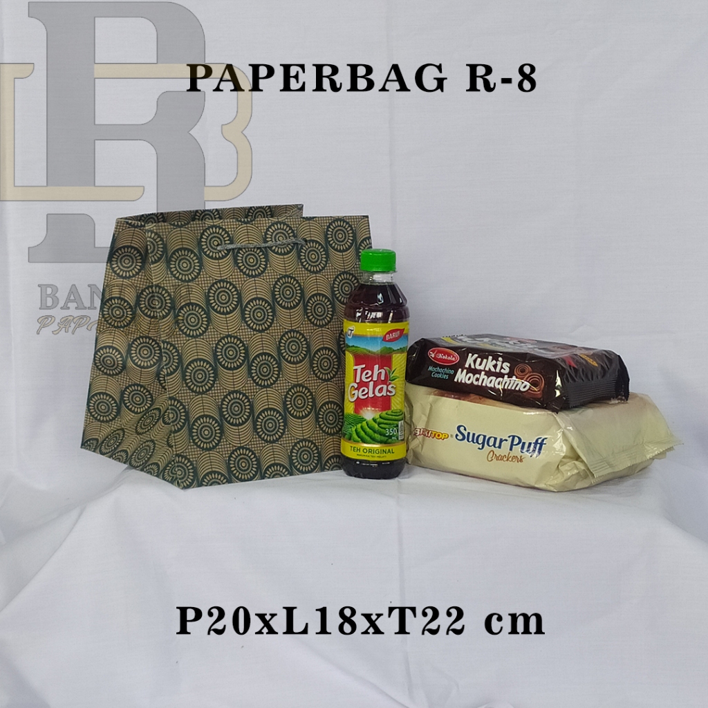 

PAPERBAG UKURAN R-8 P20 X L18 X T22 CM UNTUK KUKIS SUGAR PUFF TEH PUCUK DLL