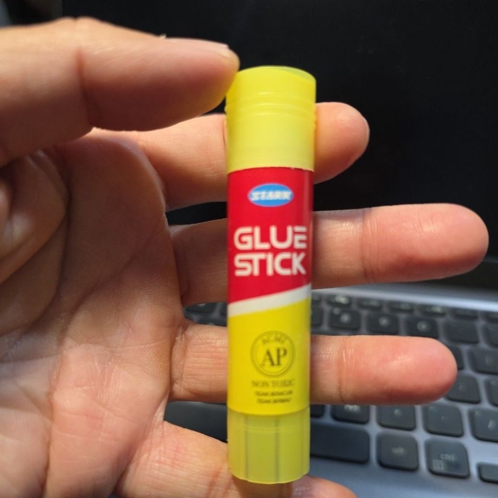 

LEM GLUE STICK ECER PER PCS