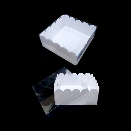 

Box Mika Putih Ukuran 22x22x10 cm Dus Kotak Laminasi Hampers Marmer Cake