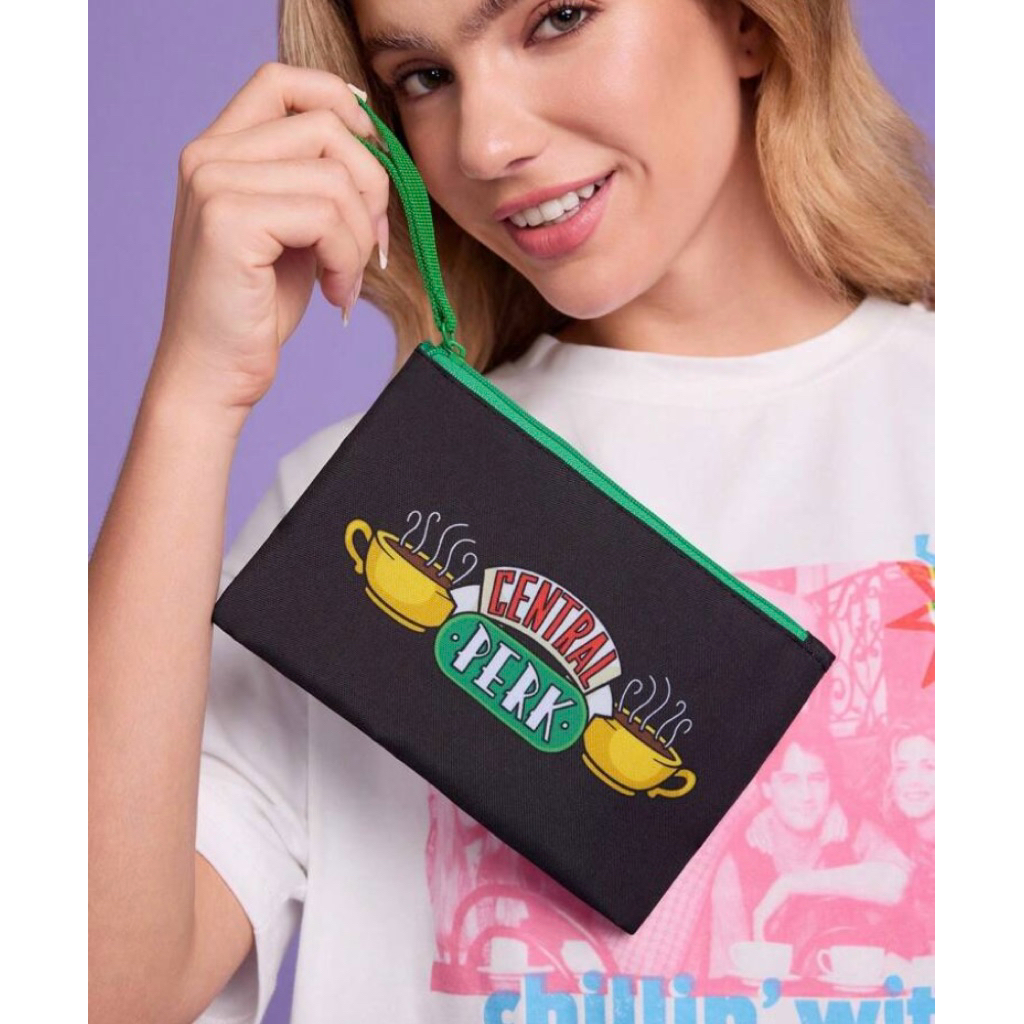 tas make up friends - make up bag central perks - merchandise friends - friends pouch - tempat kosme