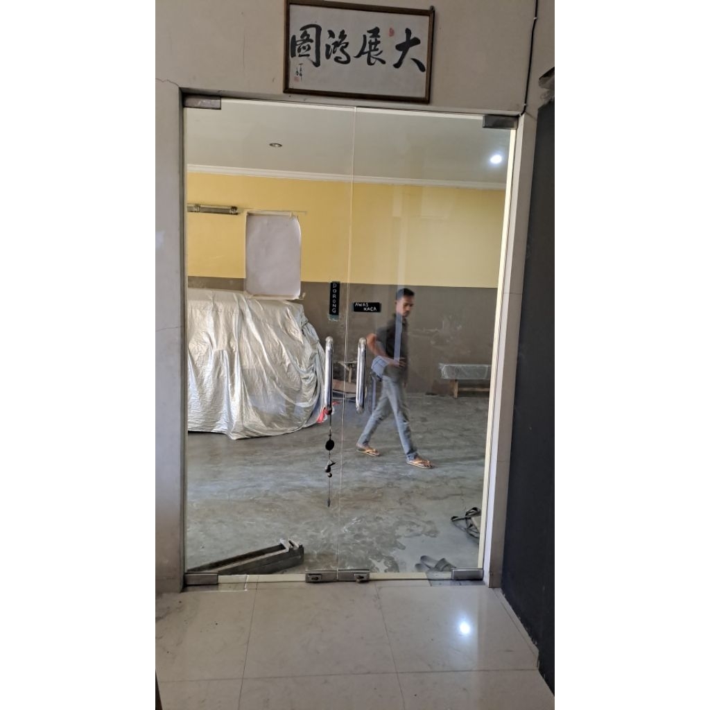 Pintu Kaca Tempered 12mm