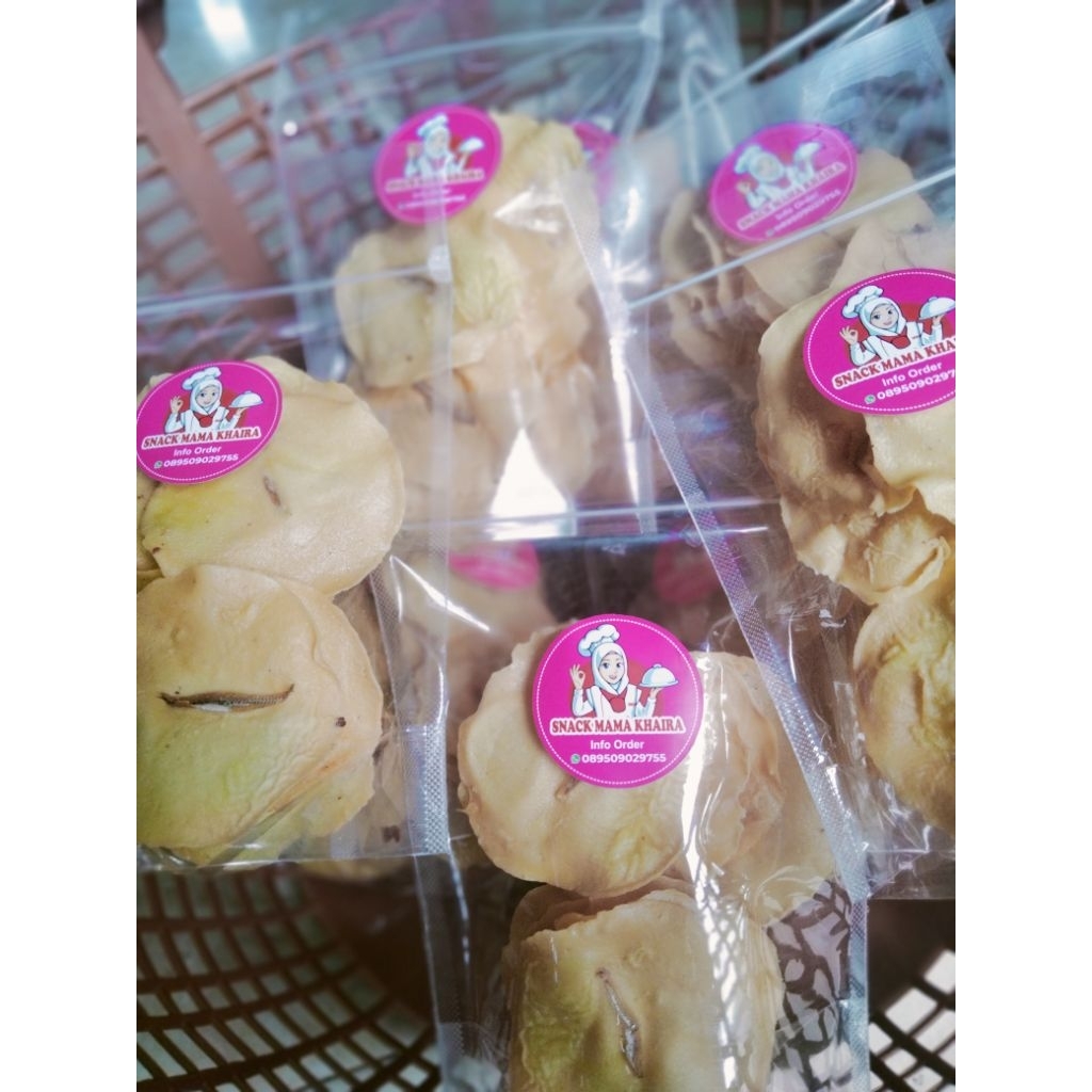 

LALAPAN KRIUK PEYEK TERI BY MAMA KHAIRA