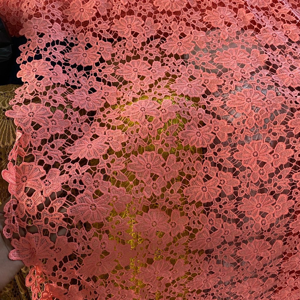 Kain brokat Prada premium / bahan brokat Prada / brokat Prada / kain meteran (harga 0,5 meter)