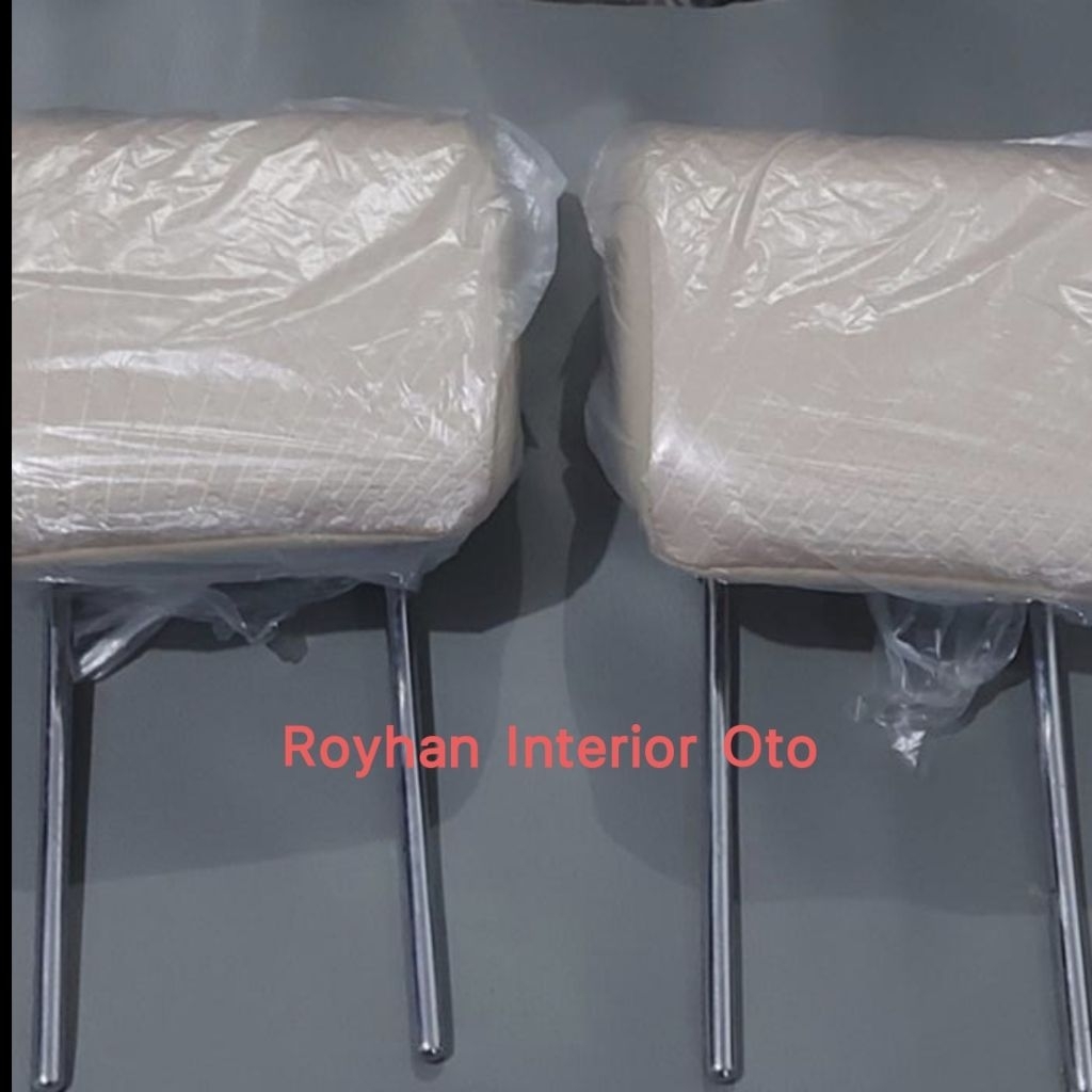 headrest / sandaran kepala jok belakang Suzuki Ertiga