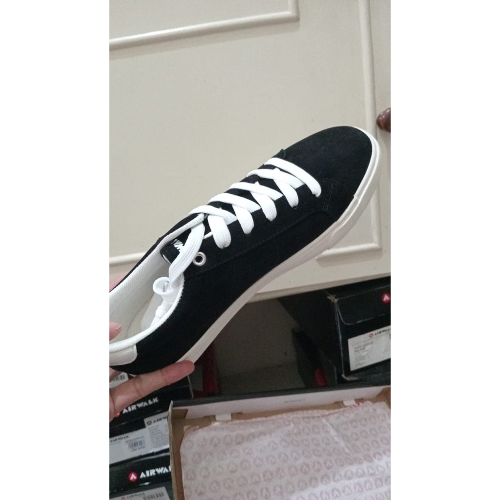 Sepatu Airwalk size 40 running sepatu olahraga  atau sepatu lari sepatu sekolah diskon up to 70% spo
