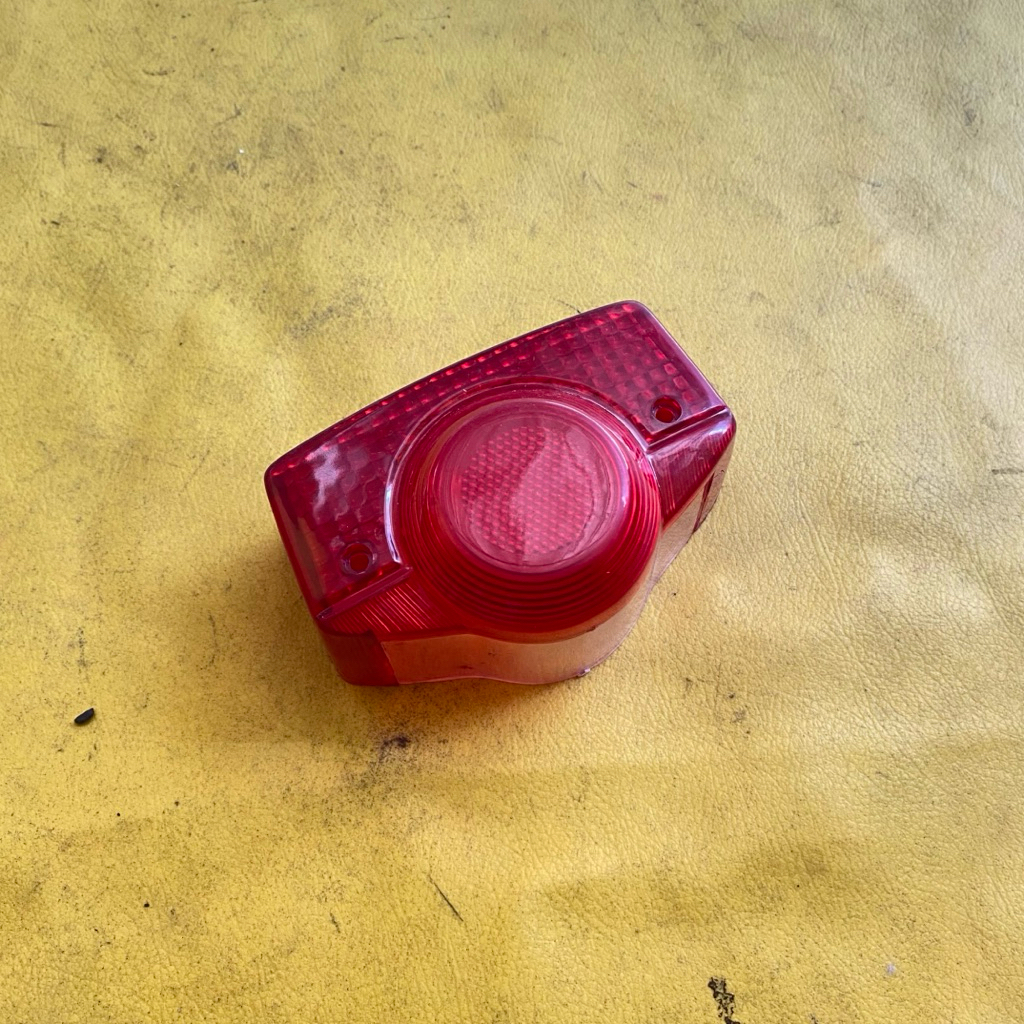 mika stoplamp lampu belakang Honda s90 90z cb100 NOS