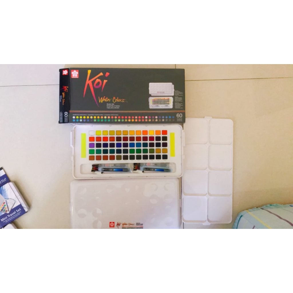 

koi watercolor 60 color like new