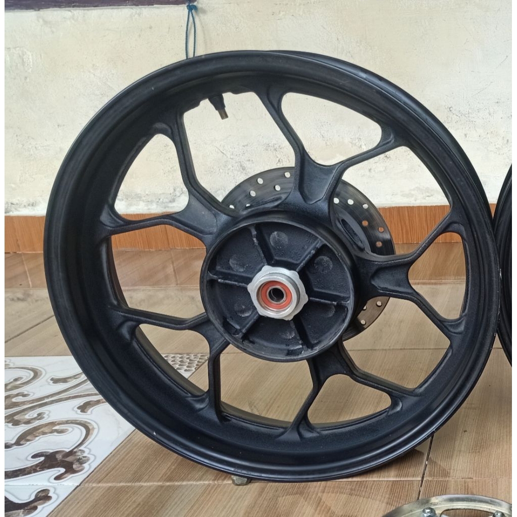 velg belakang xsr/mt15 155cc
