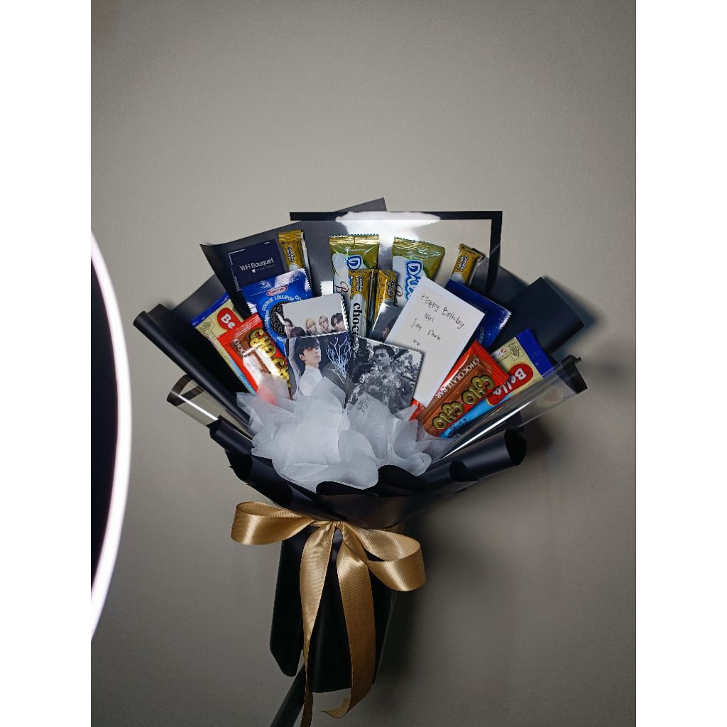 

Snack Bouquet | Buket Ulang Tahun | Bouquet Custom Murah Jember