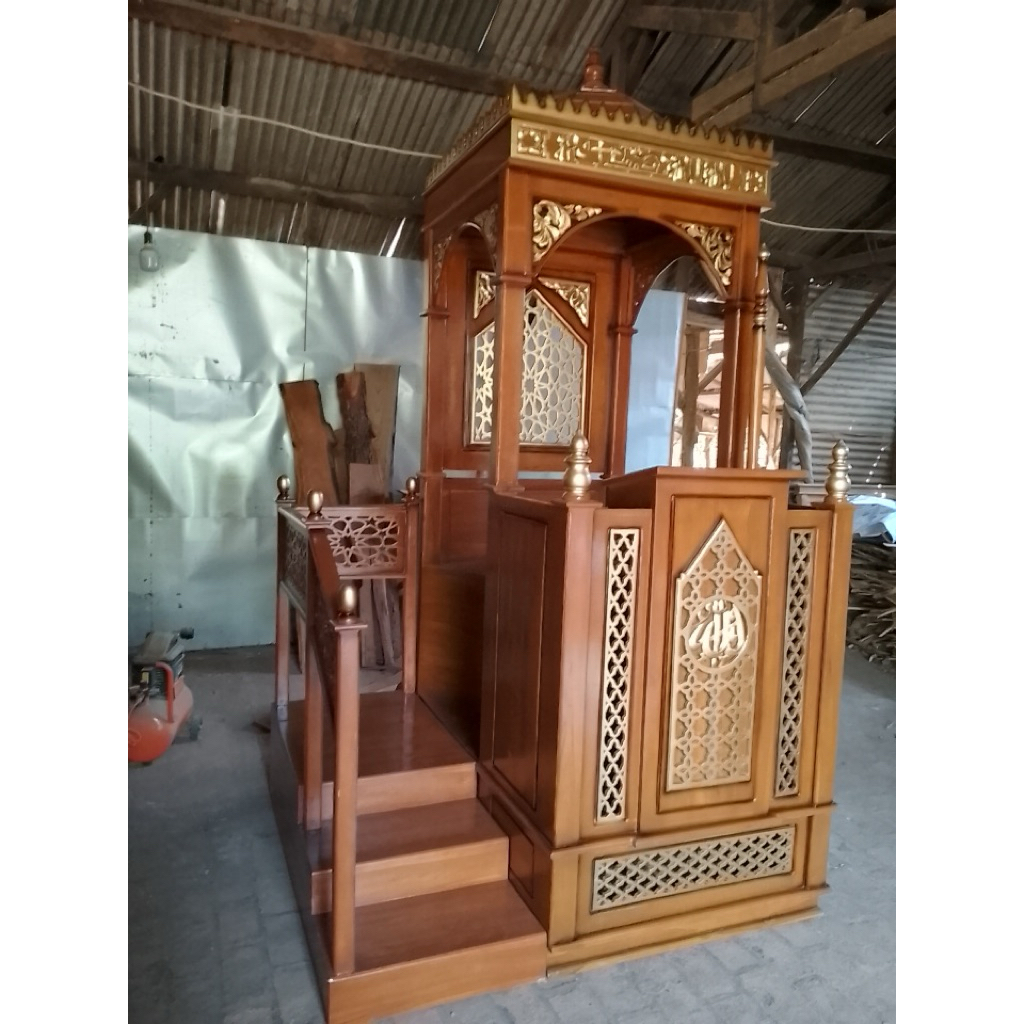 mimbar masjid kubah jati, mimbar masjid tangga samping, mimbar masjid kayu jati, mimbar masjid tangg