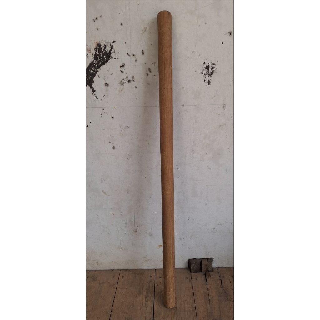 tongkat kayu ulin , bulat , diameter 4 cm ,100 cm