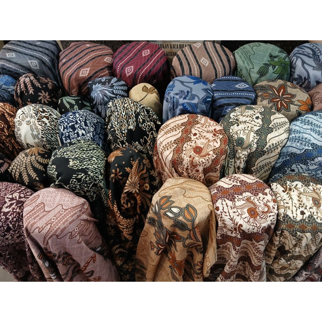 Kain/Bahan batik halus semi sutra kwalitas premium//Kain batik halus semi sutra meteran
