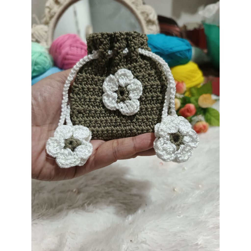 tas mini serut rajut bunga