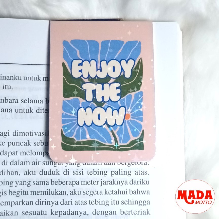 

magnetic bookmark STAR GLITTER positive quotes pinterest besar 5cm*7cm | MADAmotto magnetic bookmark