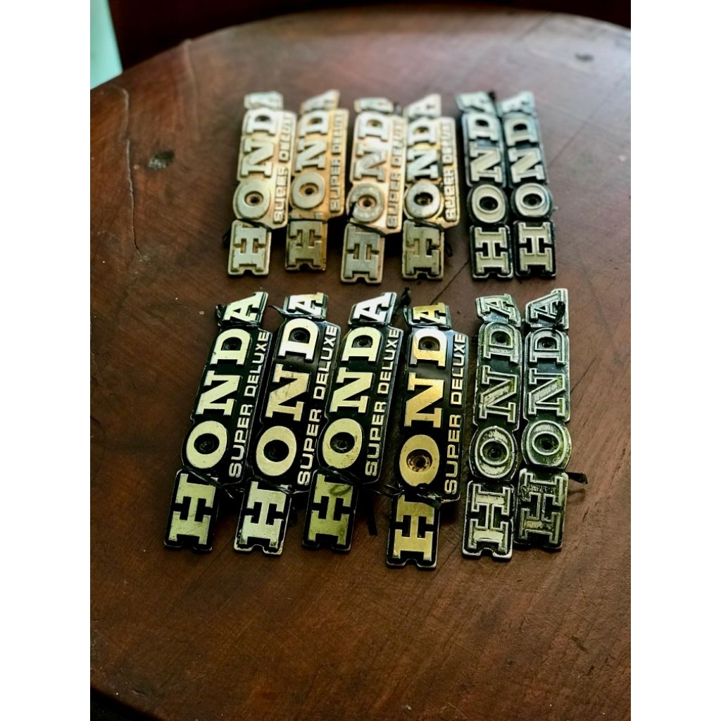 EMBLEM TANGKI GL100/GL125 ORIGINAL EMBLEM TANGKI CB K5 ORIGINAL