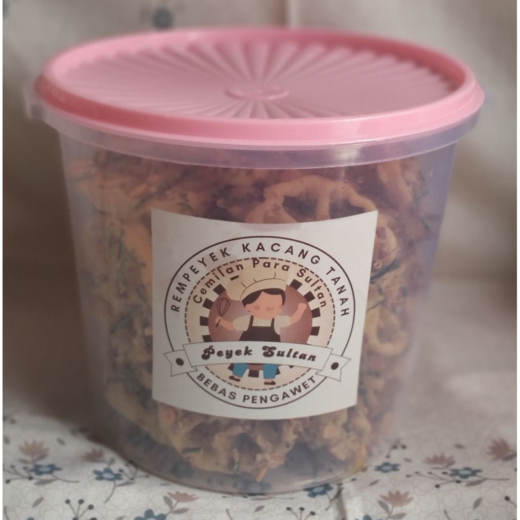

Peyek kacang super renyah, peyek kembang goyang,peyek aroma daun jeruk 500gr