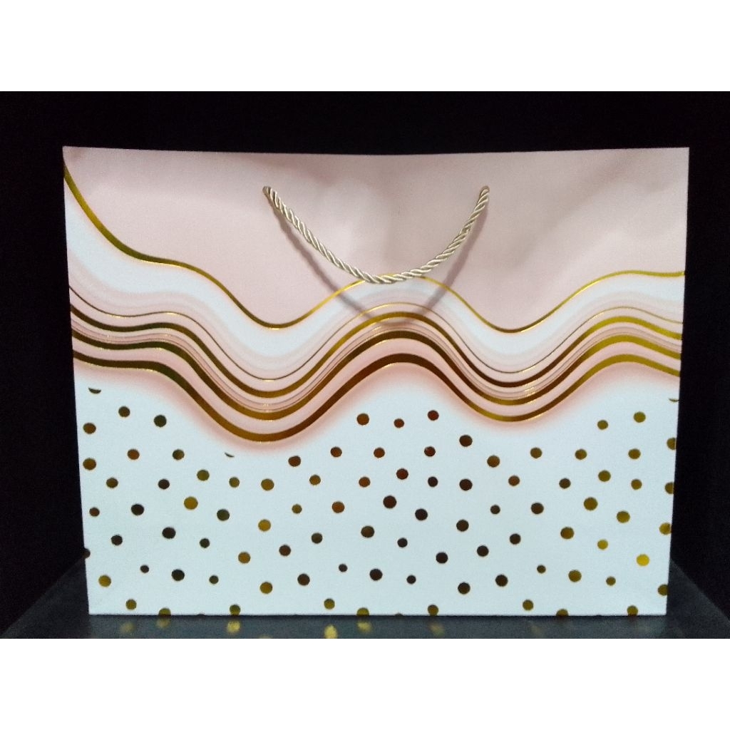 

(1 PCS) PAPERBAG SAMPING SEDANG (32X25X10CM)