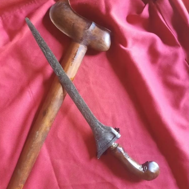 KERIS TILAM SARI SEPUH