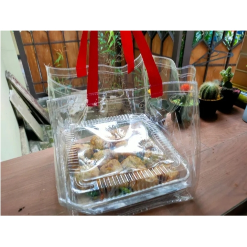 Goodie Bag Mika PVC Tebal Ukuran 25 x 25 x 25 cm Muat Nasi Box - Tas Mika Bening Souvenir Hampers