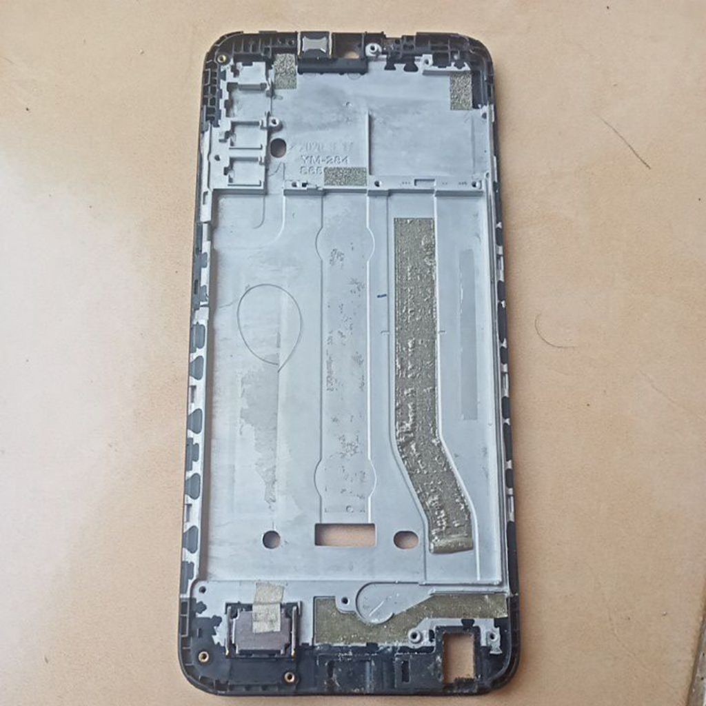 tulang/tatakan LCD hp evercoss tera s6