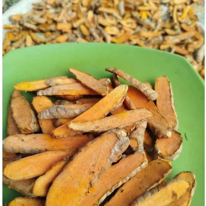 

kunyit rajang kering / kunir kering / obat herbal kunyit kering