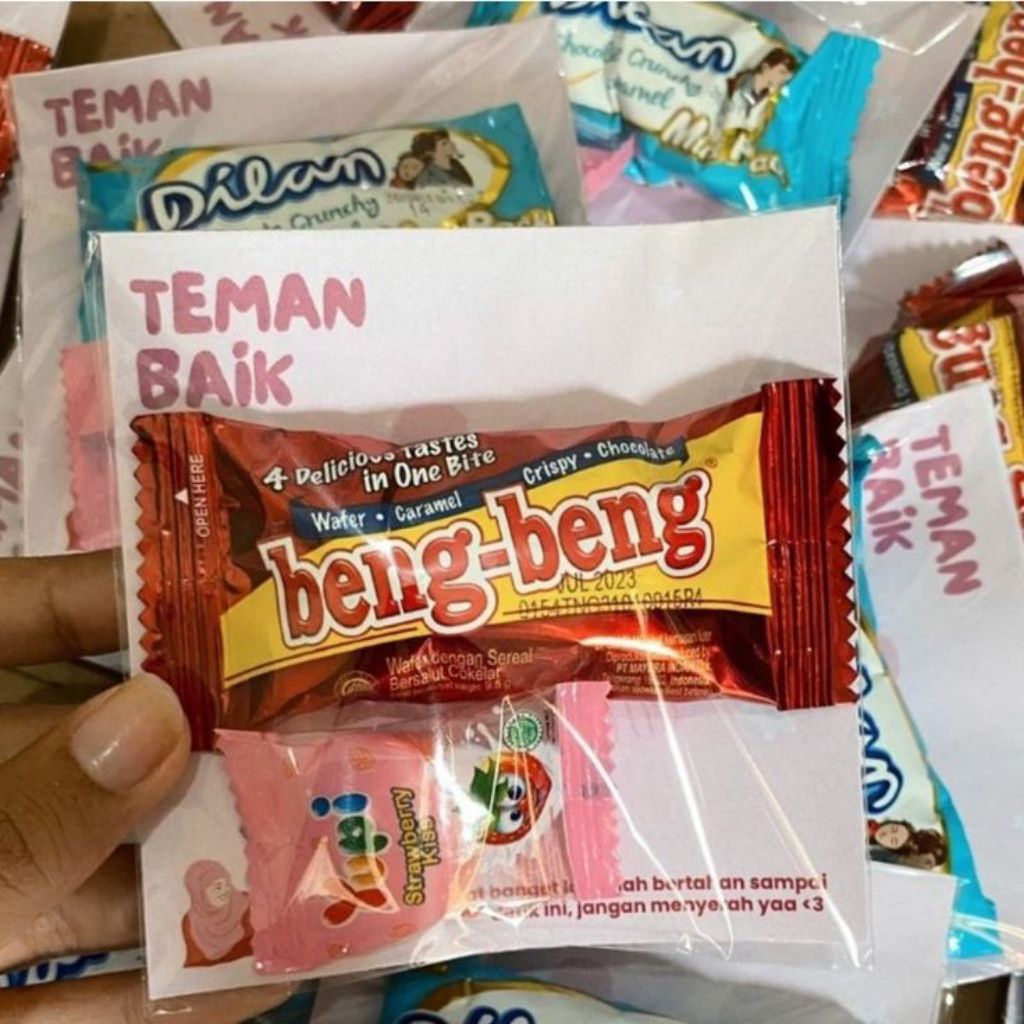 

mini gift snack untuk acara ulang tahun dan lain sebagainya (desain bisa custom kirim melalui chat admin toko)