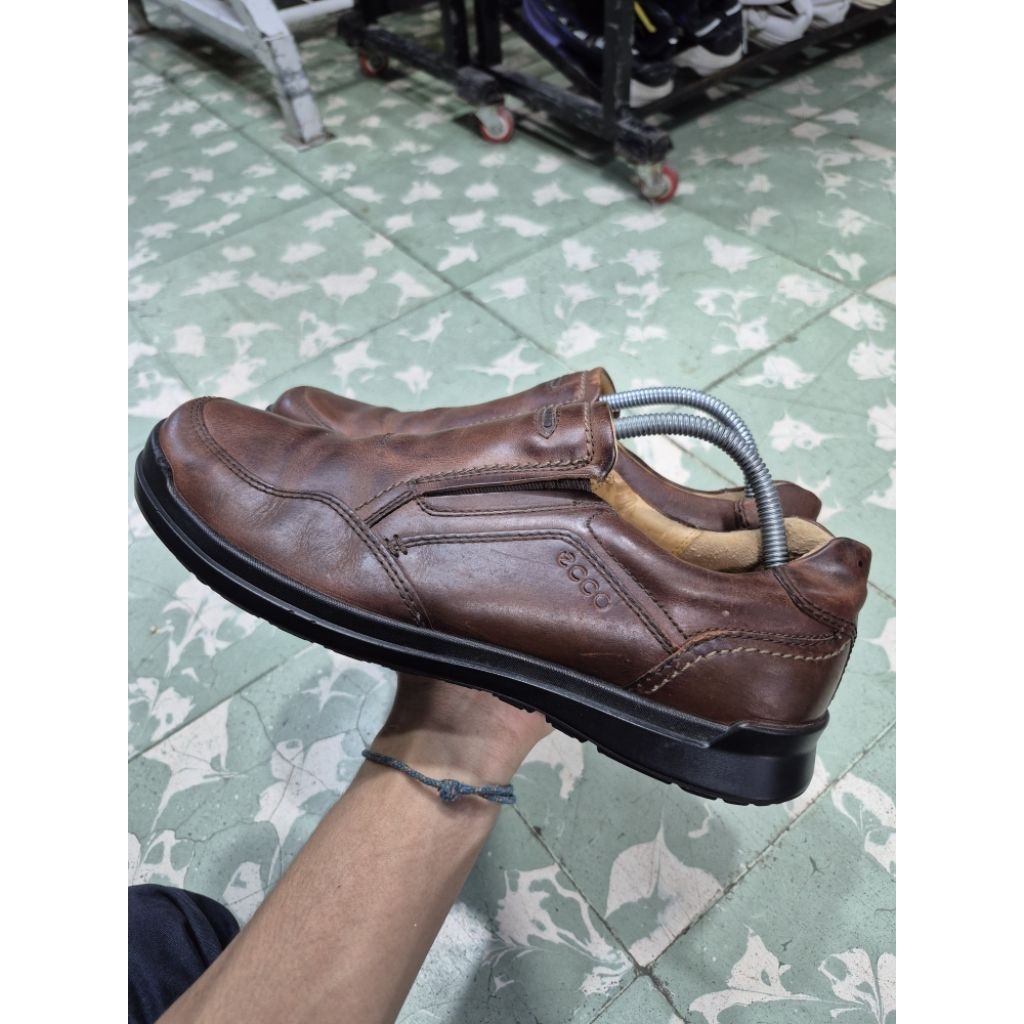 Sepatu Ecco Leather Brown Slip On Pria(42)