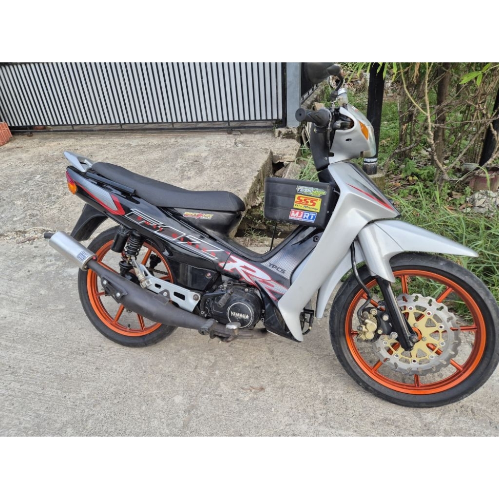 JUAL FOR SALE YAMAHA F1ZR 2004 LEGENDARIS  STNK & BPKB LENGKAP PAJAK ON