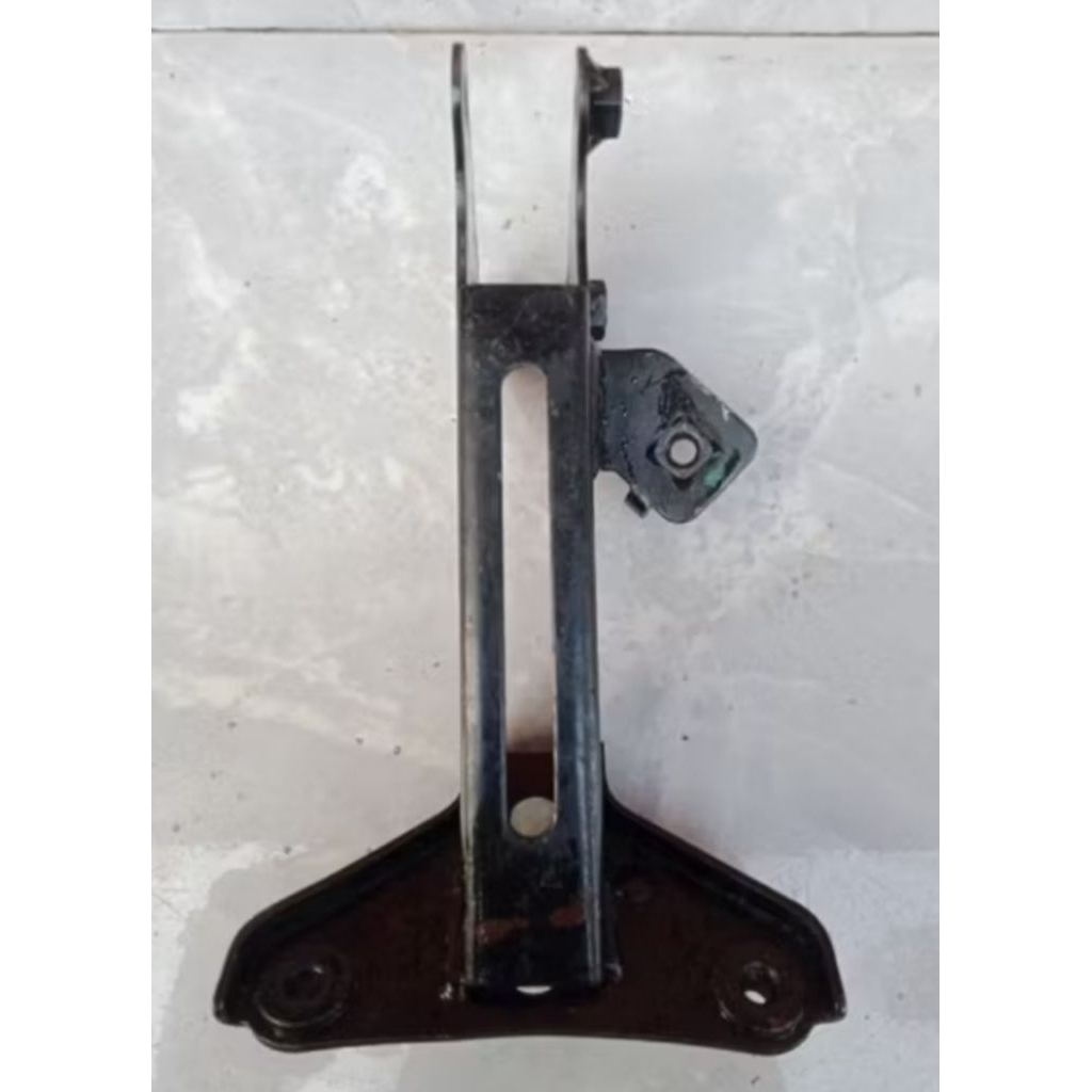 dudukan tameng beat Fi 2013-2016