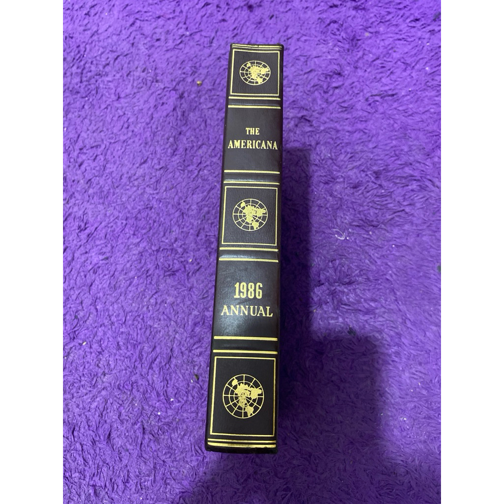 ENCYLOPEDIA THE AMERICANA ANNUAL 1986