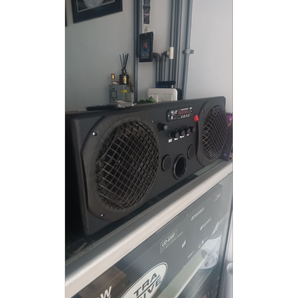 Speaker aktif mobil 12volt 6 inch