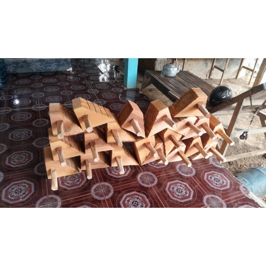 ganjal ban truk stoper ban truk ganjal ban wingbox container fuso ganjal ban kayu