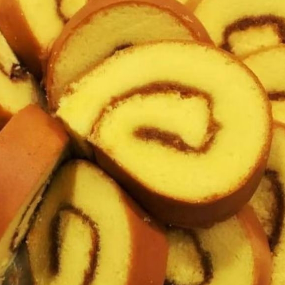 

Roll Cake Stroberi