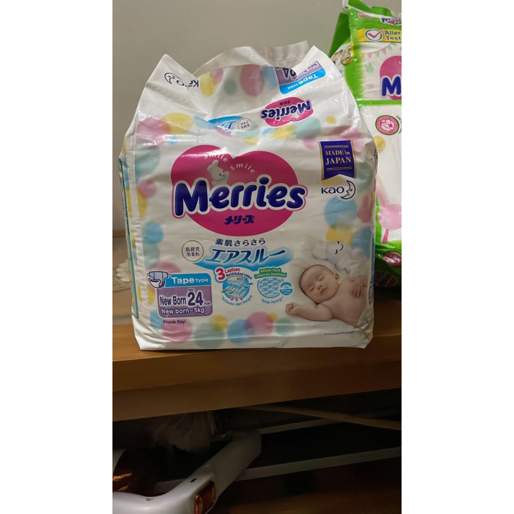 popok merries premium NEW BORN PEREKAT ,S24,,M28