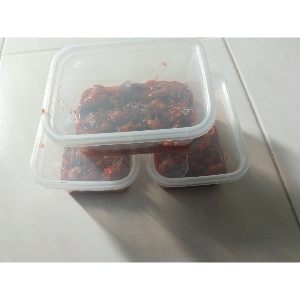 

sambel baby cumi pedas,manis cita rasa 99 netto 200gr