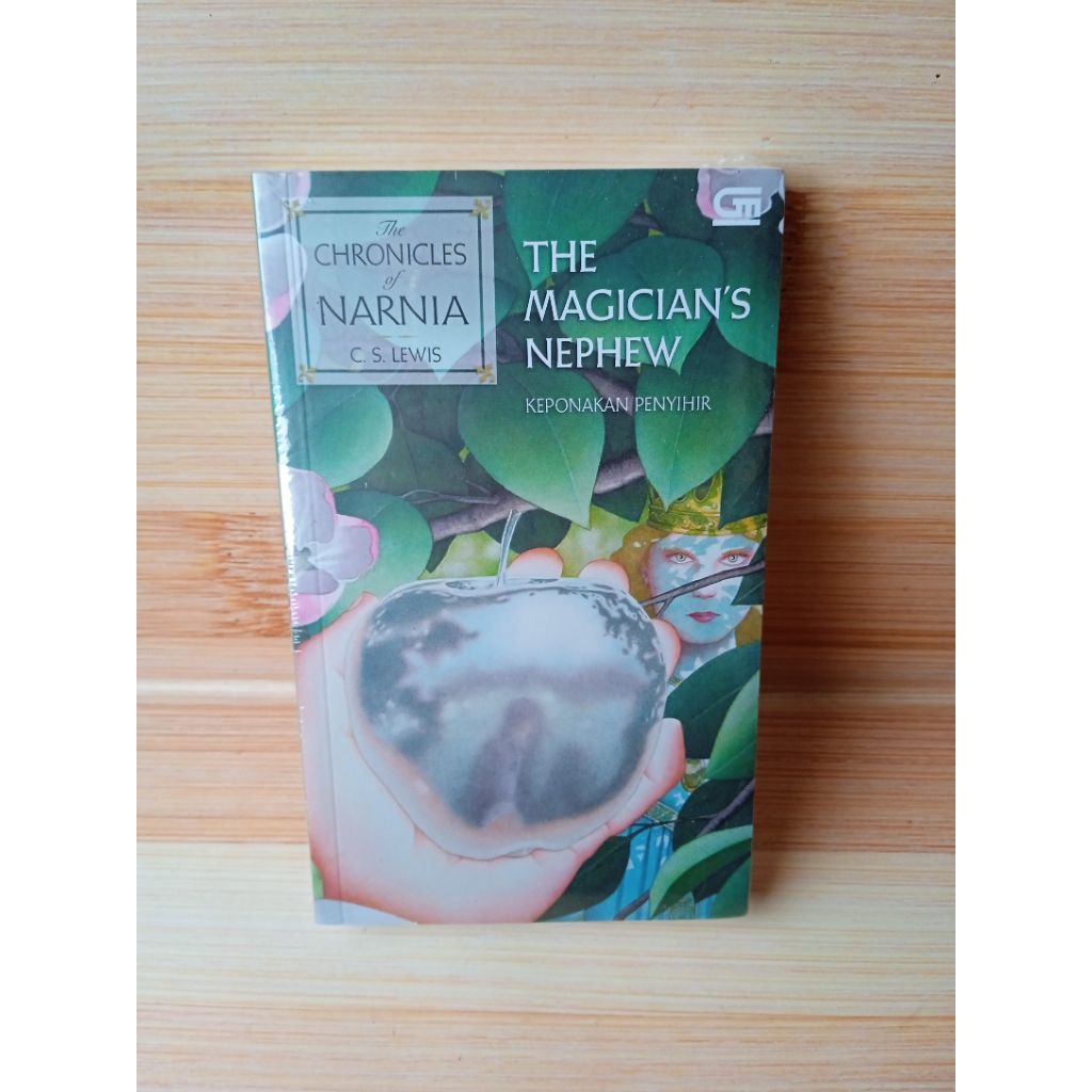 The Magician's Nephew (Chronicles of Narnia #1)