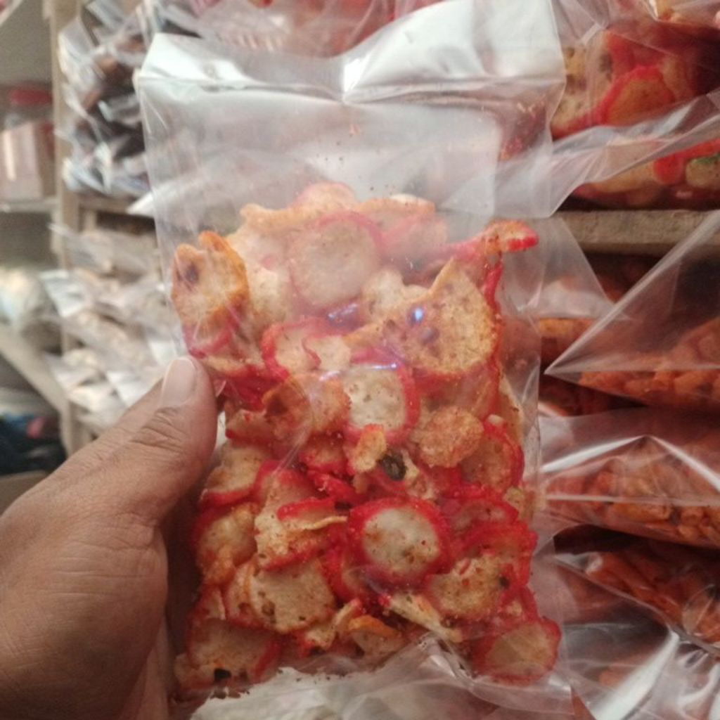 

krupuk seblak gurih pedas