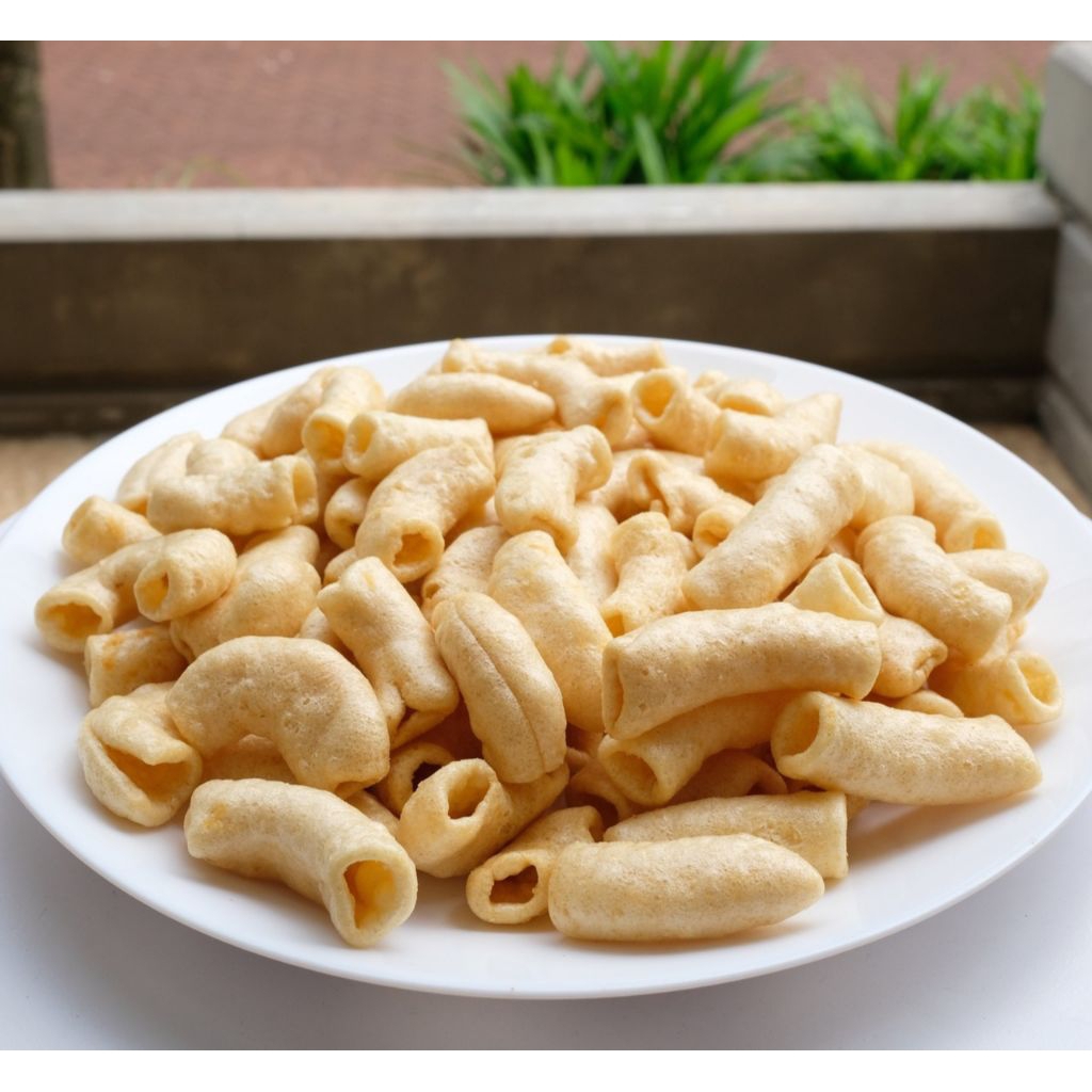 

makaroni mekar rasa gurih asin ukuran plastik 16 x 24 cm