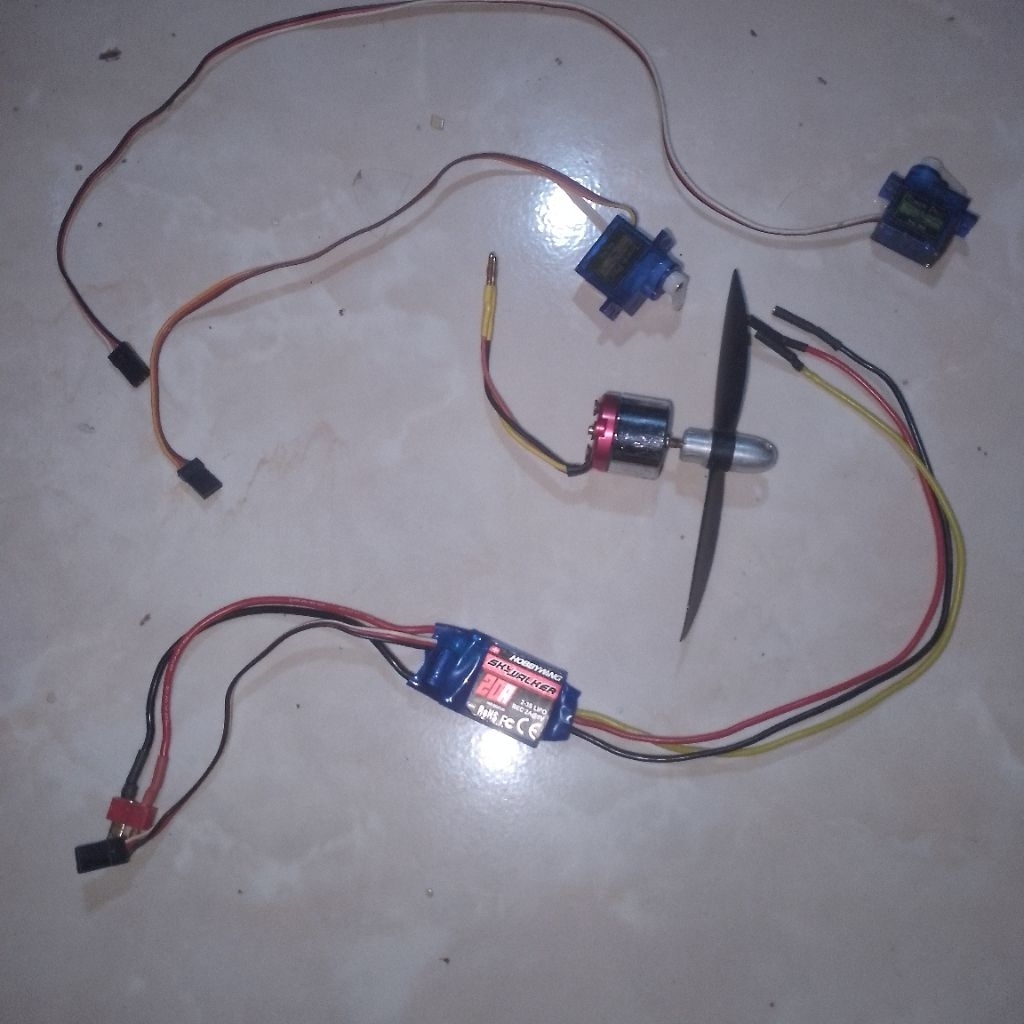 PART RC PLANE SECOND