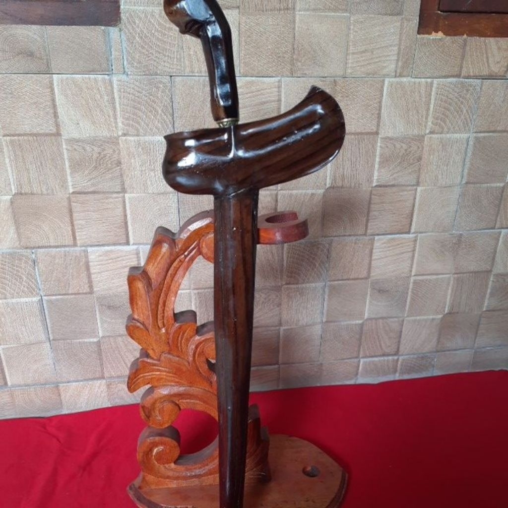 Keris Omyang Jimbe Sepuh Pamor Kulit Semongko