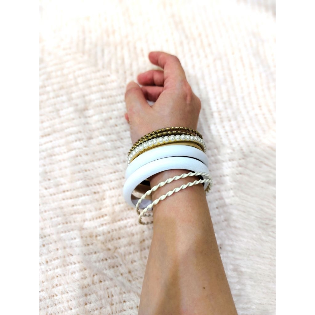 Chunky Pearl Gold White Bangle Gypsy Boho Style Bracelet/ Gelang Bangle Wanita Warna Mutiara Emas Pu