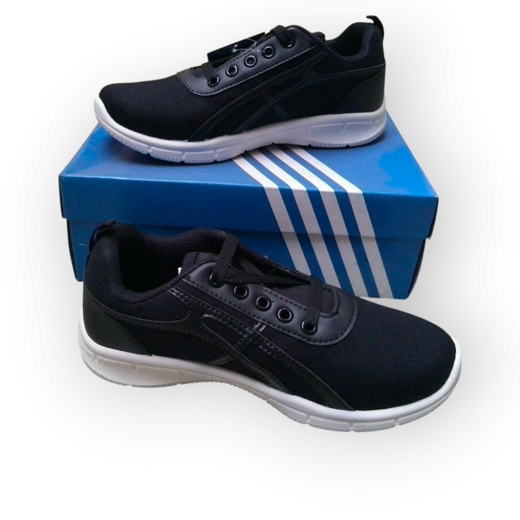 Sepatu Sekolah Runner Hitam Putih / Sepatu Sneaker Anak