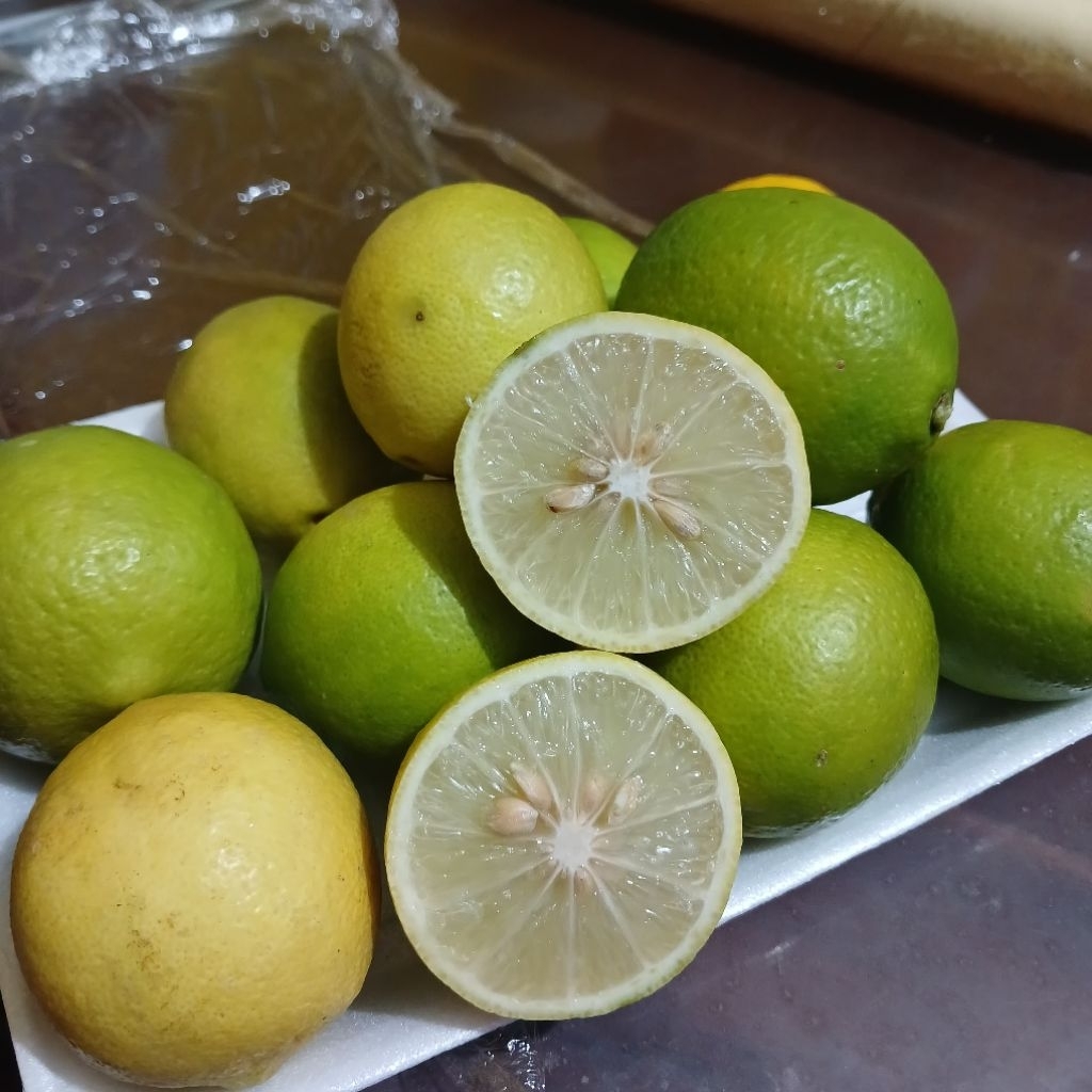 

Lemon Lokal Sigles Kota Batu - Fresh dari Petani