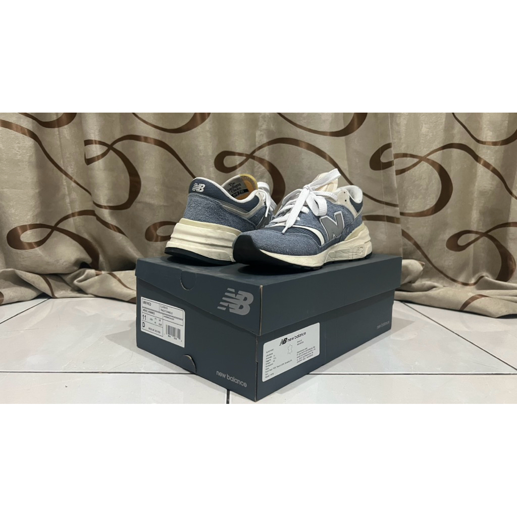 Preloved sepatu New Balance 997R