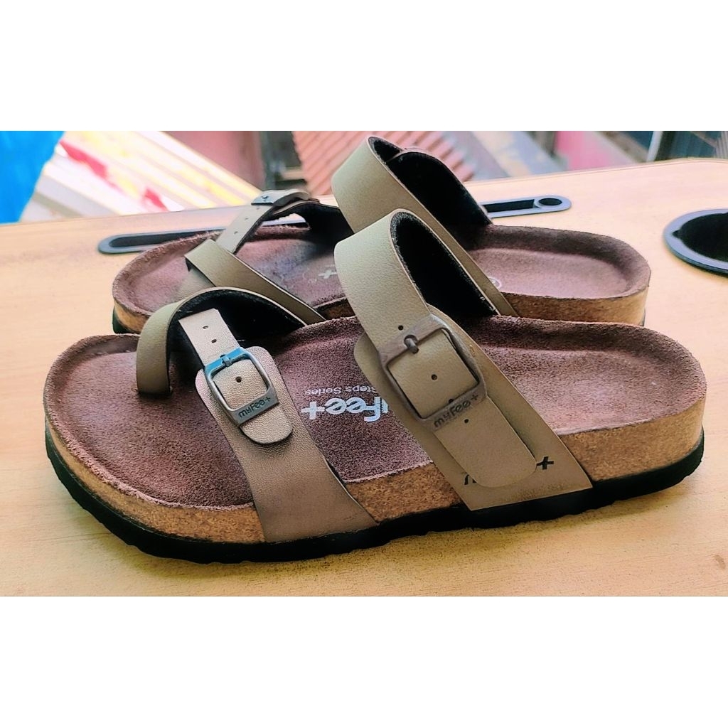 MyFeet F4 Fm (Ori 100%) (Sandal Preloved/Second)