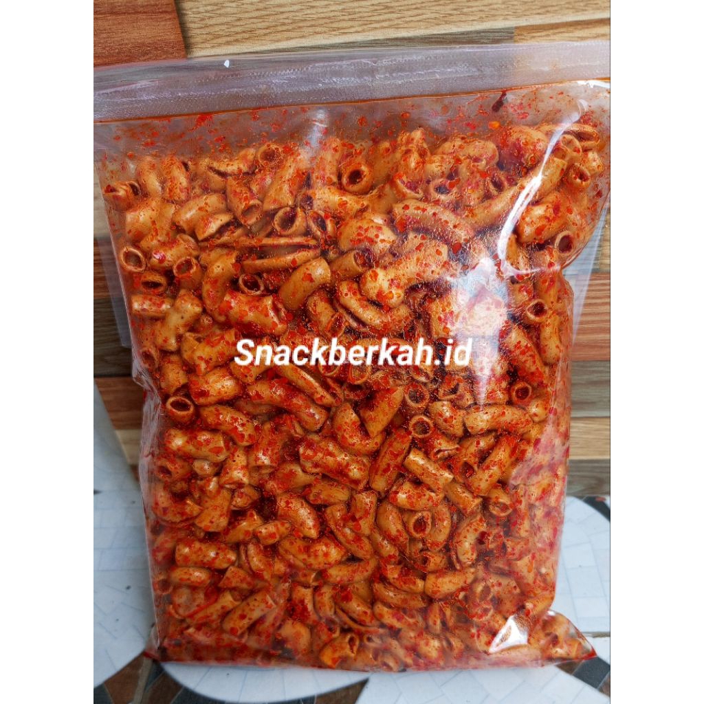 

Makaroni bantat/makaroni tasikmalaya Pedas daun jeruk/Cemilan pedas/Cemilan instan 1kg