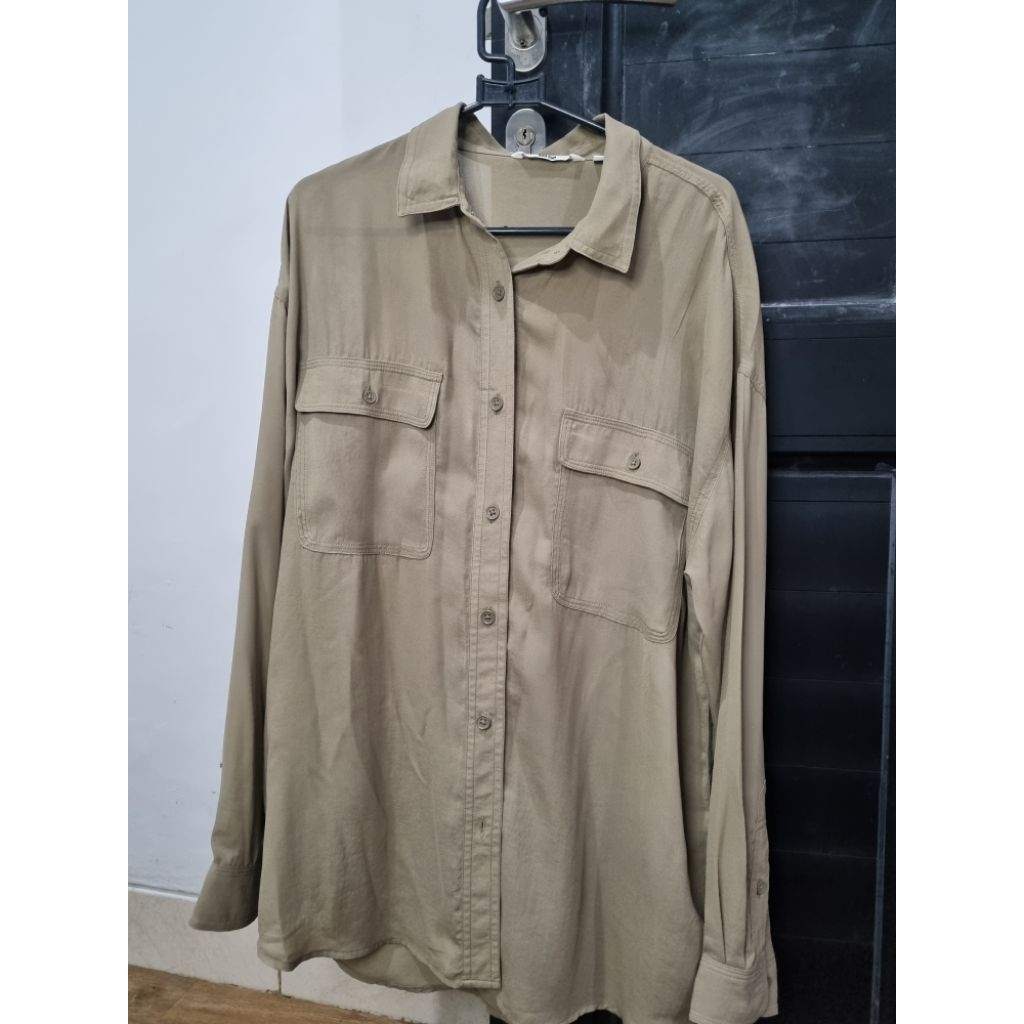 kemeja atadan wanita uniqlo bagus PL