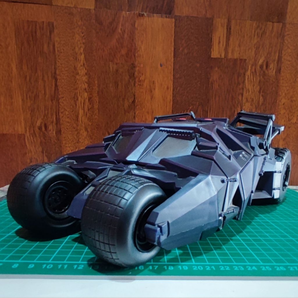 Batmobile Tumbler Batman begins